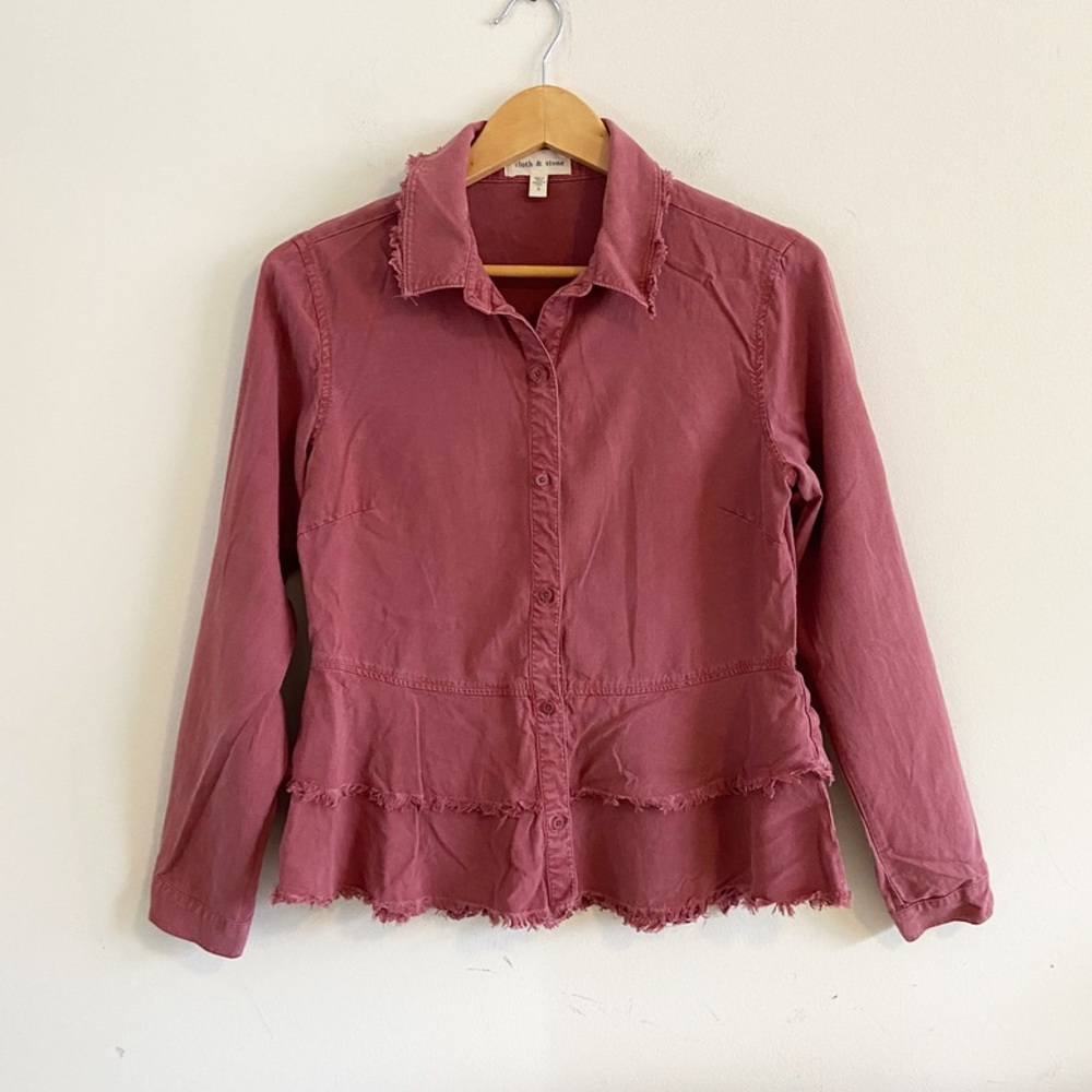 Cloth & Stone tiered button down blouse